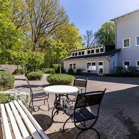 Apartment Haus Am Hövt - 10 Goehren (Ruegen)