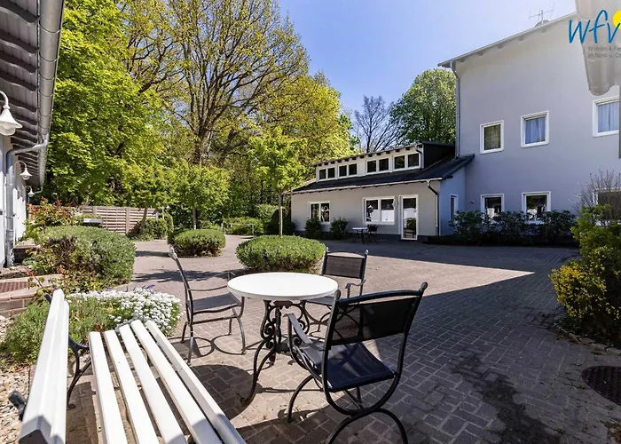Apartment Haus Am Hövt - 10 Goehren (Ruegen)